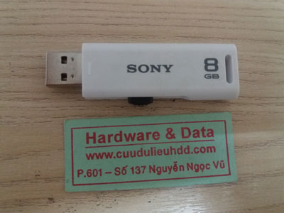 24-03 USSB 8GB bị virus mất dữ liệu