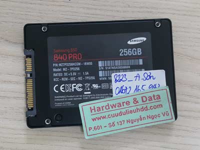 8223 SSD Samsung 256GB