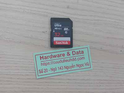 27-4 The sandisk 32gb mất dữ liệu