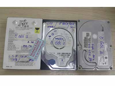 Lấy dữ liệu Maxtor 40GB