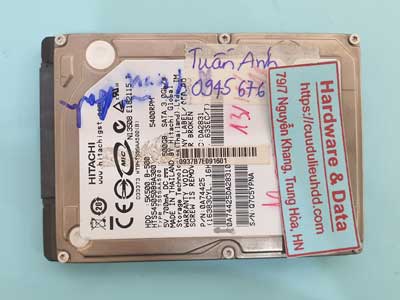 15885---HTS545050B9A300