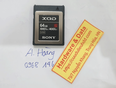 16976---The-XQD-64G-Sony